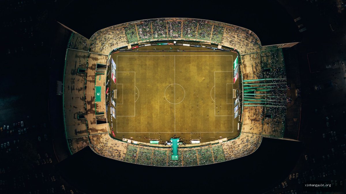 欧冠资格赛次轮Omonia Nicosia控球压制Kairat Almaty